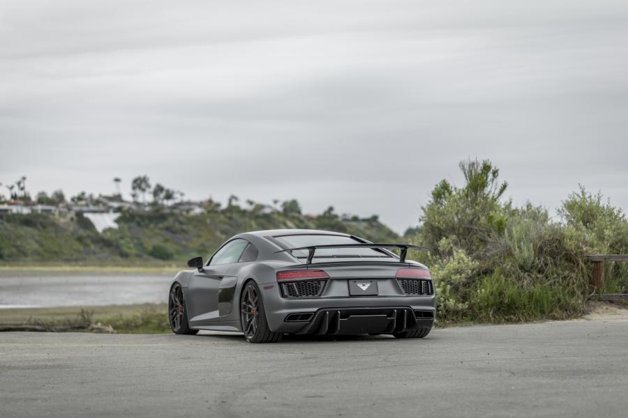  Audi R8 VRS by Vorsteiner 2017 года  (фото 4 из 31)